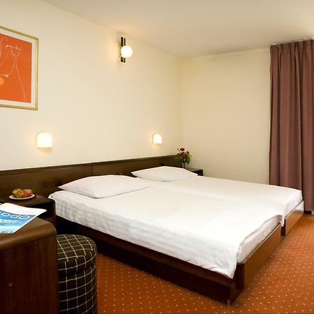 Hotel Opatija Bilik gambar