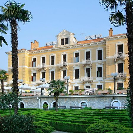 Hotel Opatija Luaran gambar