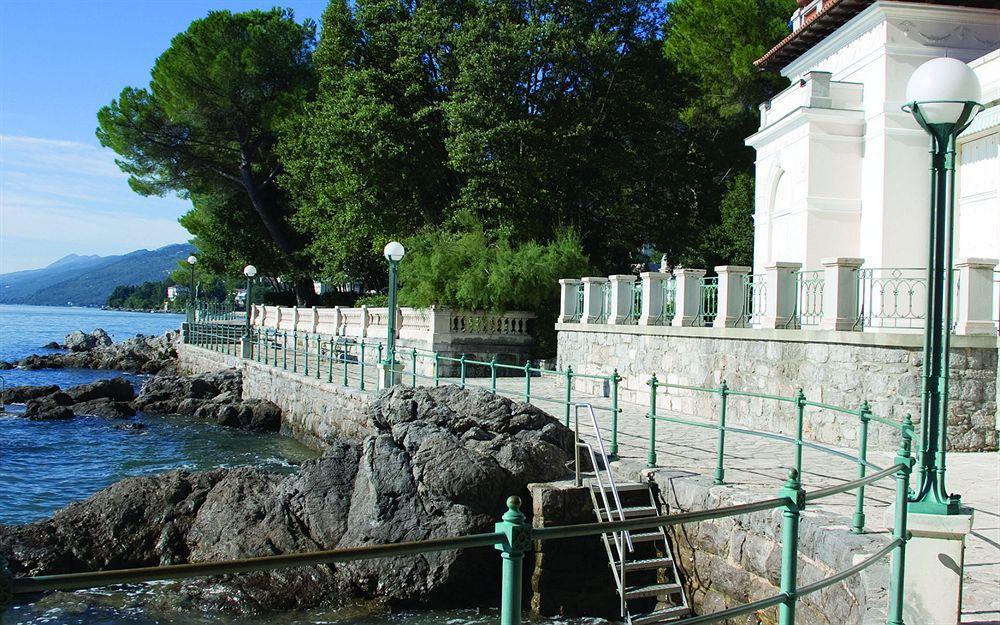 Hotel Opatija Luaran gambar