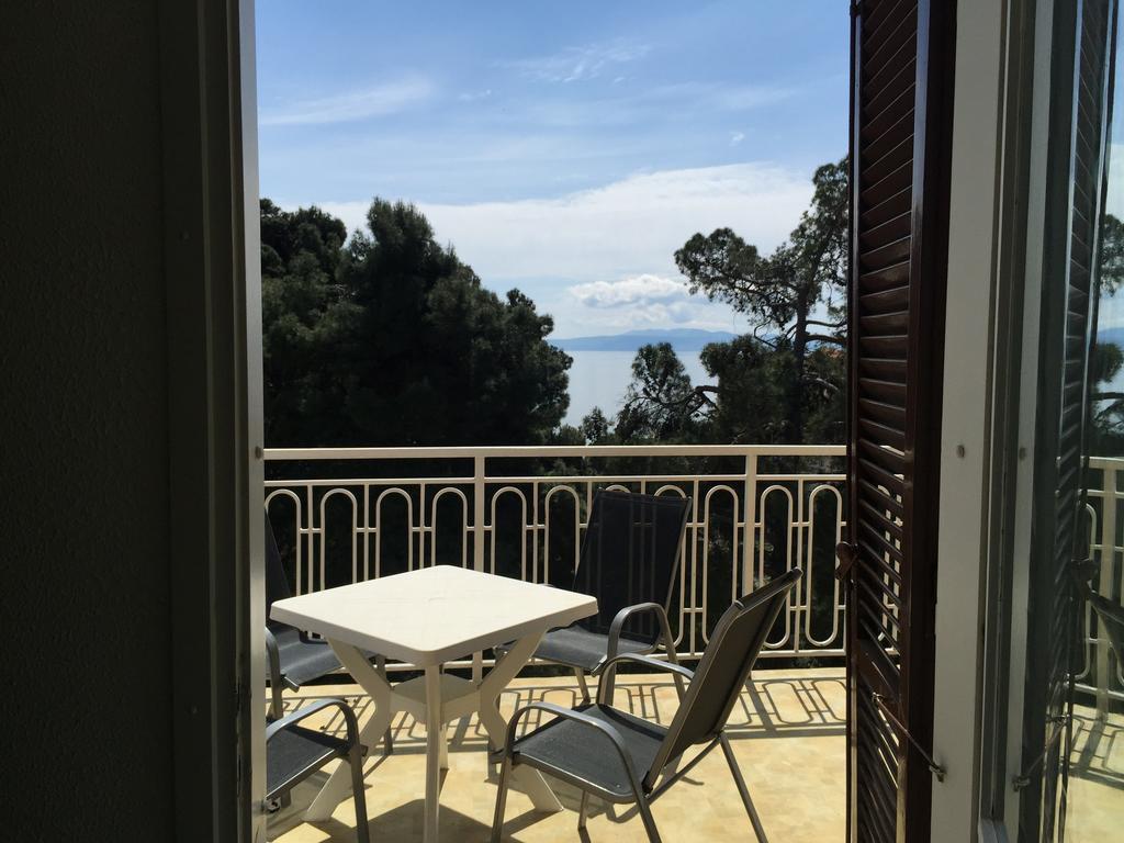 Hotel Opatija Luaran gambar