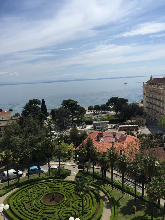 Hotel Opatija Luaran gambar