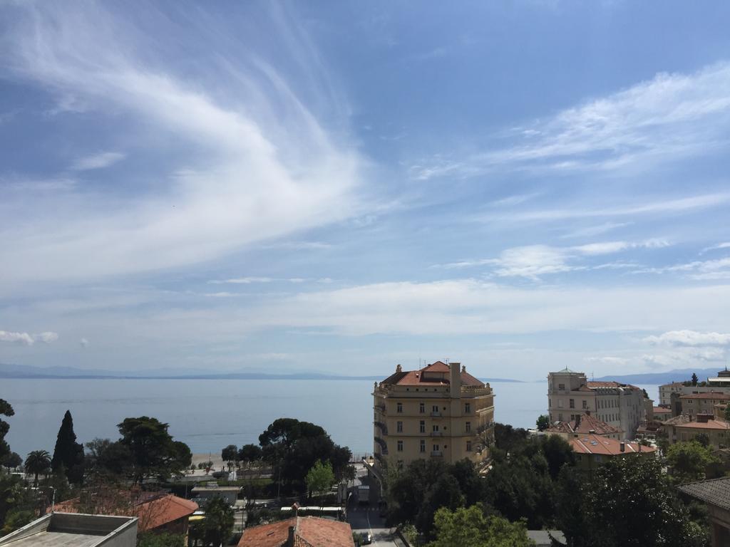 Hotel Opatija Luaran gambar