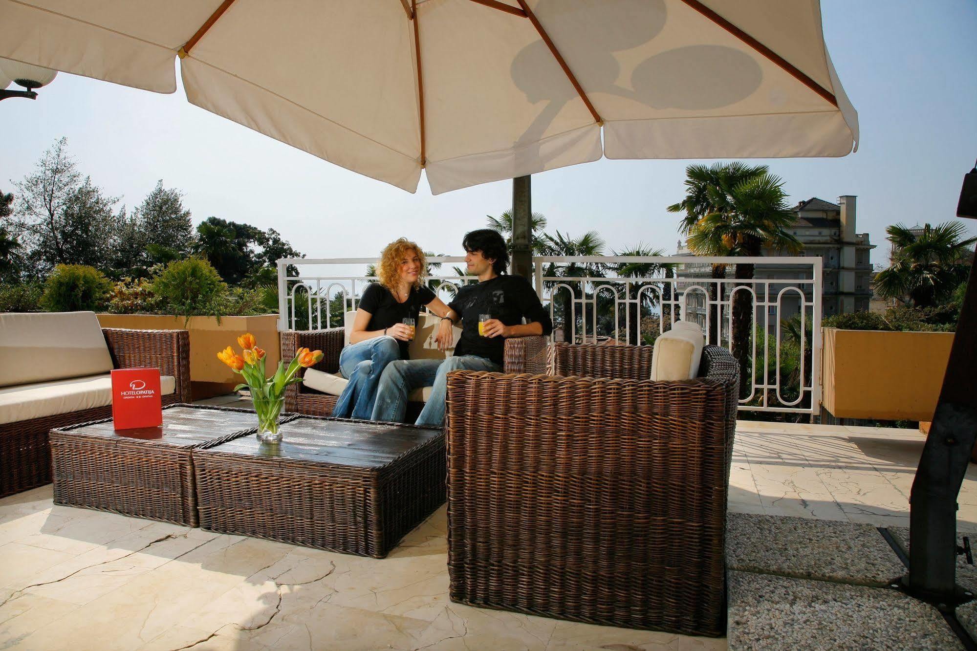 Hotel Opatija Luaran gambar